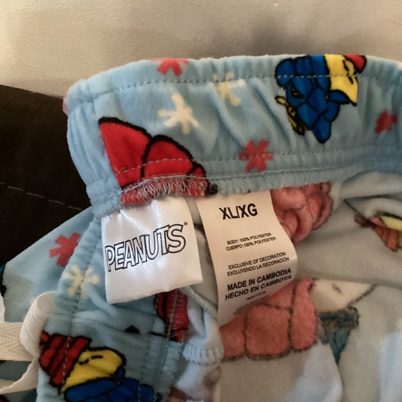 New Peanuts Christmas Snoopy Puffy Red Coat Pajama Pants size CL - Picture 4 of 9